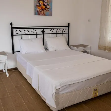 Delightful Flat 5 Km From The Beach With A Refreshing View And Balcony Surrounded By Nature In 公寓 *
